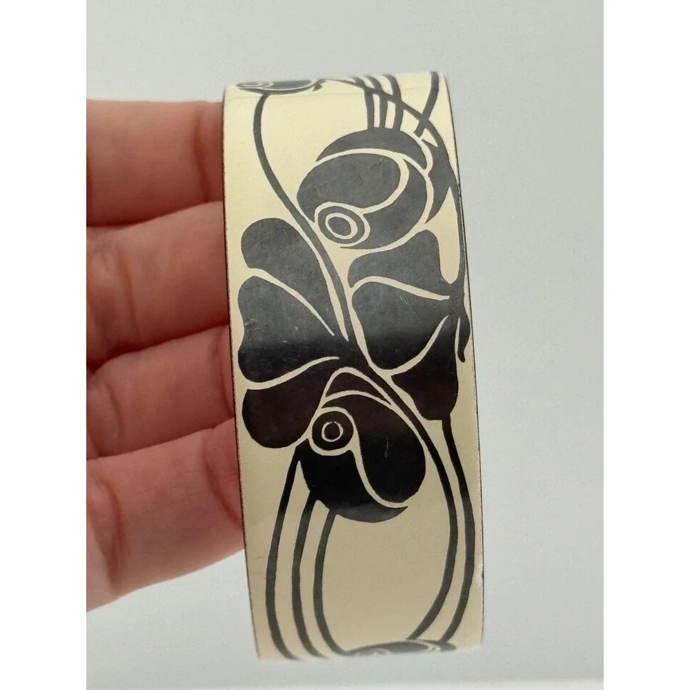 Vintage Enamel Rose Flower Bangle Bracelet Unsigned Possibly Michaela Frey‎